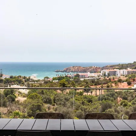 Апартаменти Luxury With Stunning Sea Views