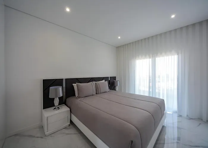 Luxury With Stunning Sea Views Портиман