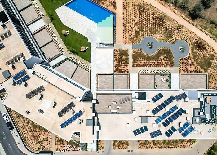 Luxury With Stunning Sea Views Апартаменты