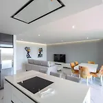 アパート Luxury With Stunning Sea Views *