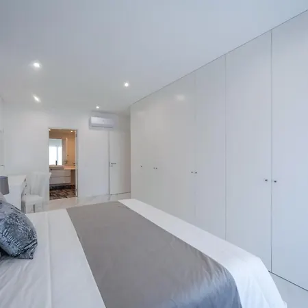 Luxury With Stunning Sea Views Portimao