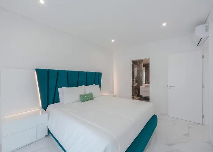 Luxury With Stunning Sea Views * Portimão