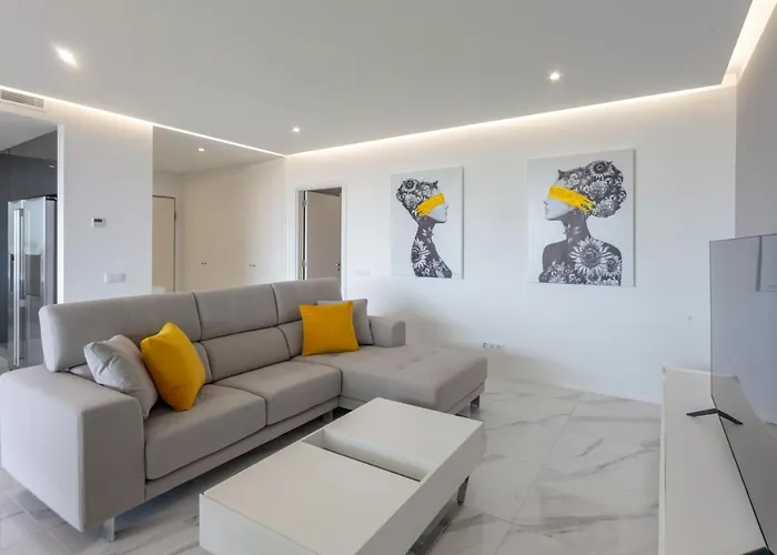 Luxury With Stunning Sea Views Apartamento