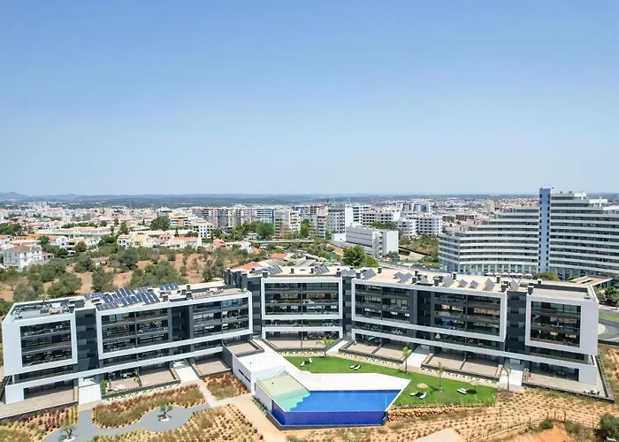 Luxury With Stunning Sea Views