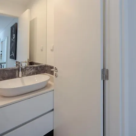 Luxury With Stunning Sea Views