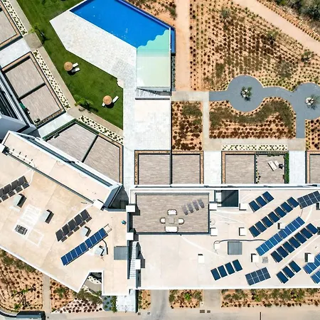 Luxury With Stunning Sea Views Апартаменты